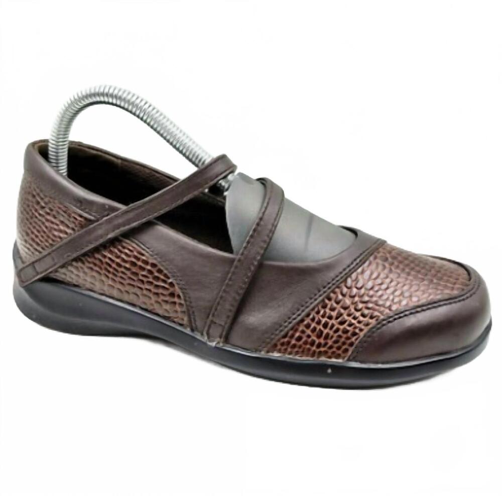 NEW AETREX women's julia loafer in tan